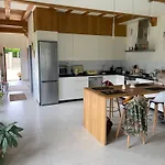 بيت للعطل Pool House *