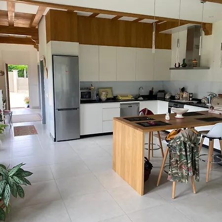 Vakantiehuis Pool House *